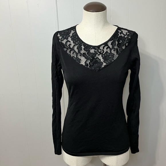 White House Black Market Tops - White House Black Market black lace long sleeve stretch‎ blouse size small